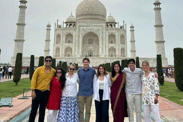India Summer students posing in front of the breathtaking Taj Mahal in Agra, one of the Seven Wonders of the World.